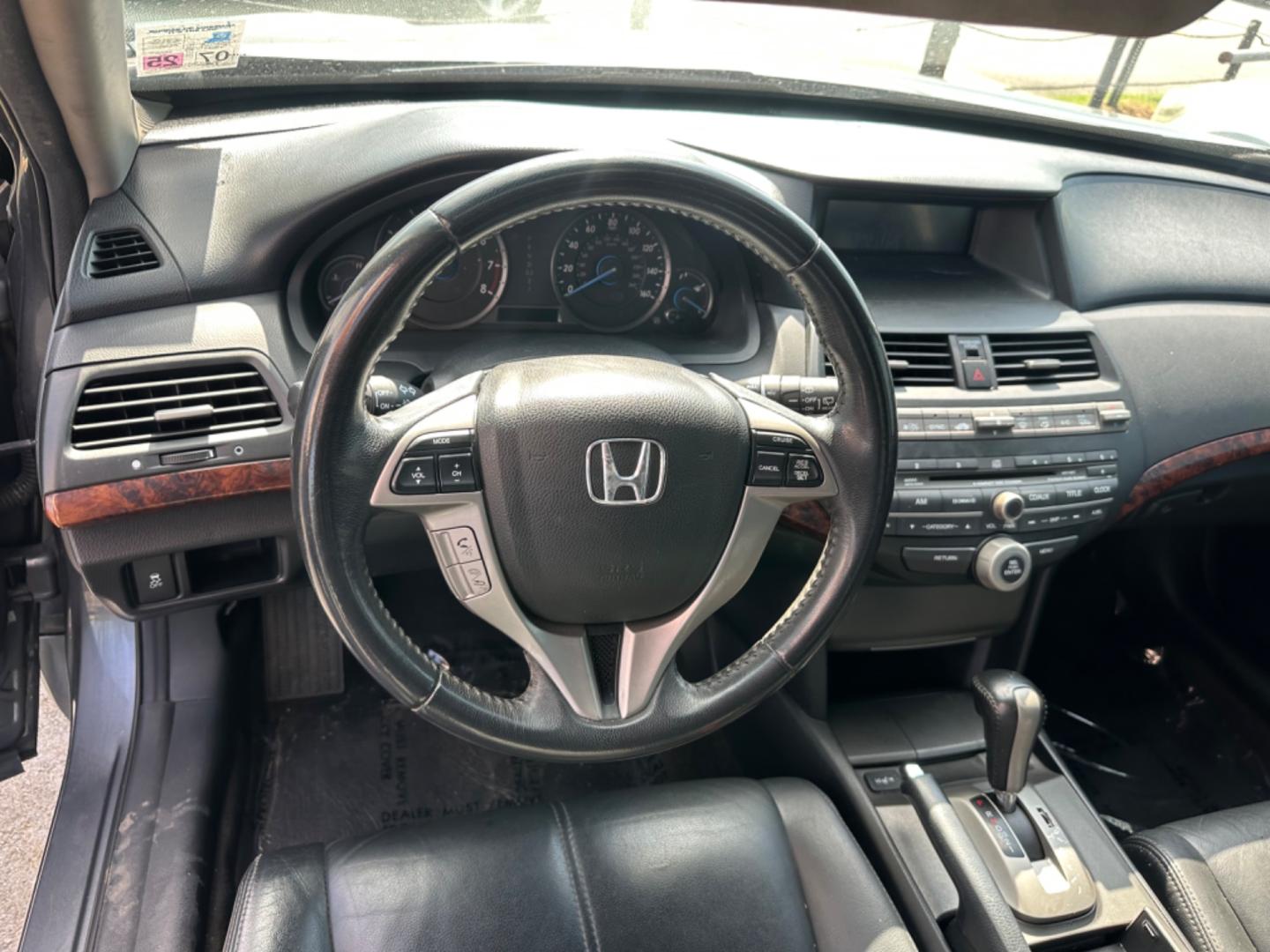 2011 Honda Accord Crosstour EX-L 4WD 5-Spd AT (5J6TF2H56BL) with an 3.5L V6 SOHC 24V engine, 5-Speed Automatic transmission, located at 419 N 18th St., Monroe, LA, 71201, (318) 410-9250, 32.514370, -92.105133 - Photo#2