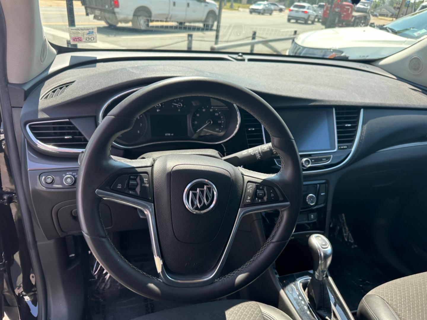 2017 Buick Encore Preferred FWD with an 1.4L L4 DOHC 16V TURBO engine, 6A transmission, located at 419 N 18th St., Monroe, LA, 71201, (318) 410-9250, 32.514370, -92.105133 - Photo#2