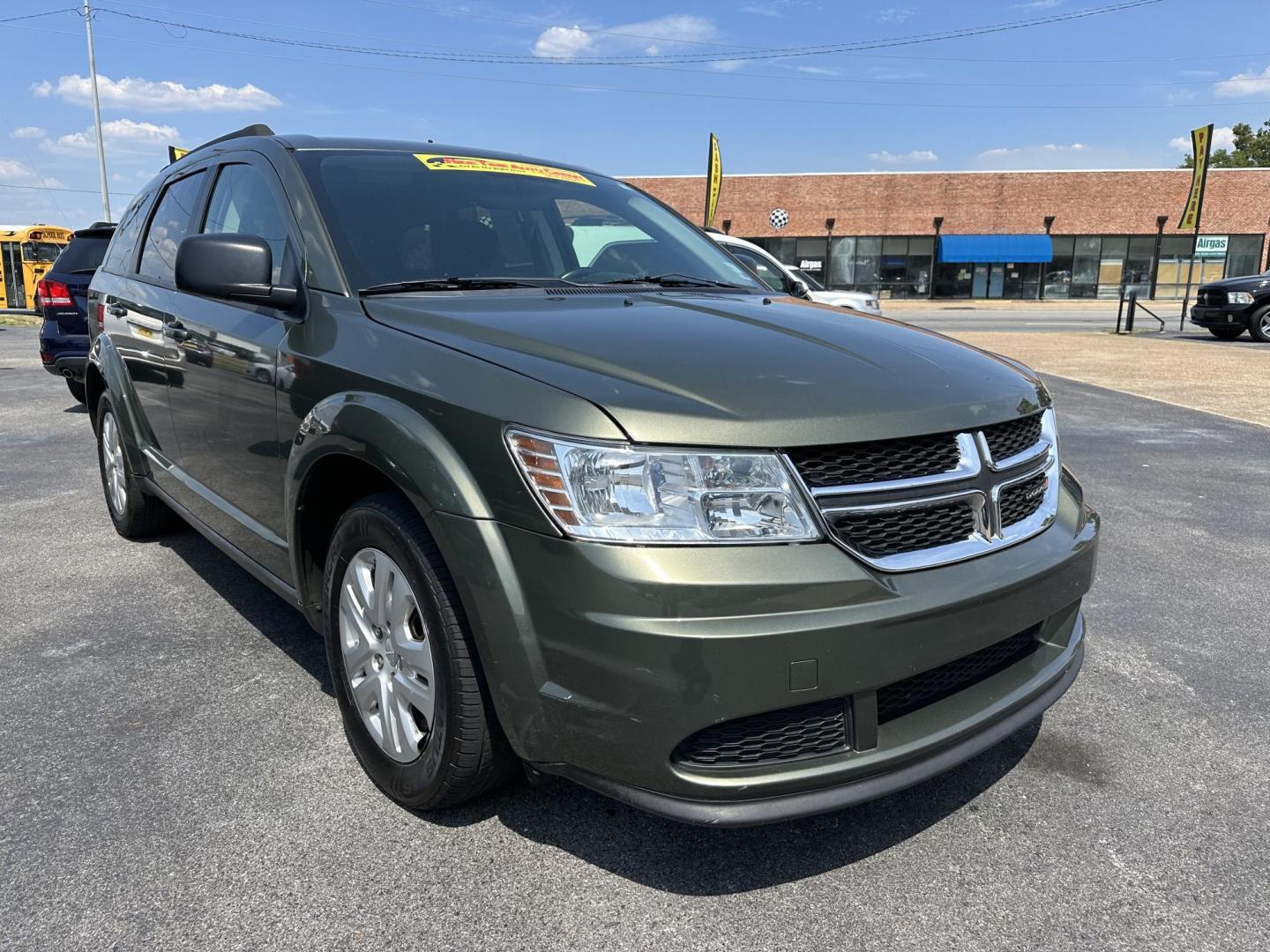 2018 Dodge Journey SE (3C4PDCAB5JT) with an 2.4L L4 DOHC 16V engine, 4A transmission, located at 419 N 18th St., Monroe, LA, 71201, (318) 410-9250, 32.514370, -92.105133 - Photo#0