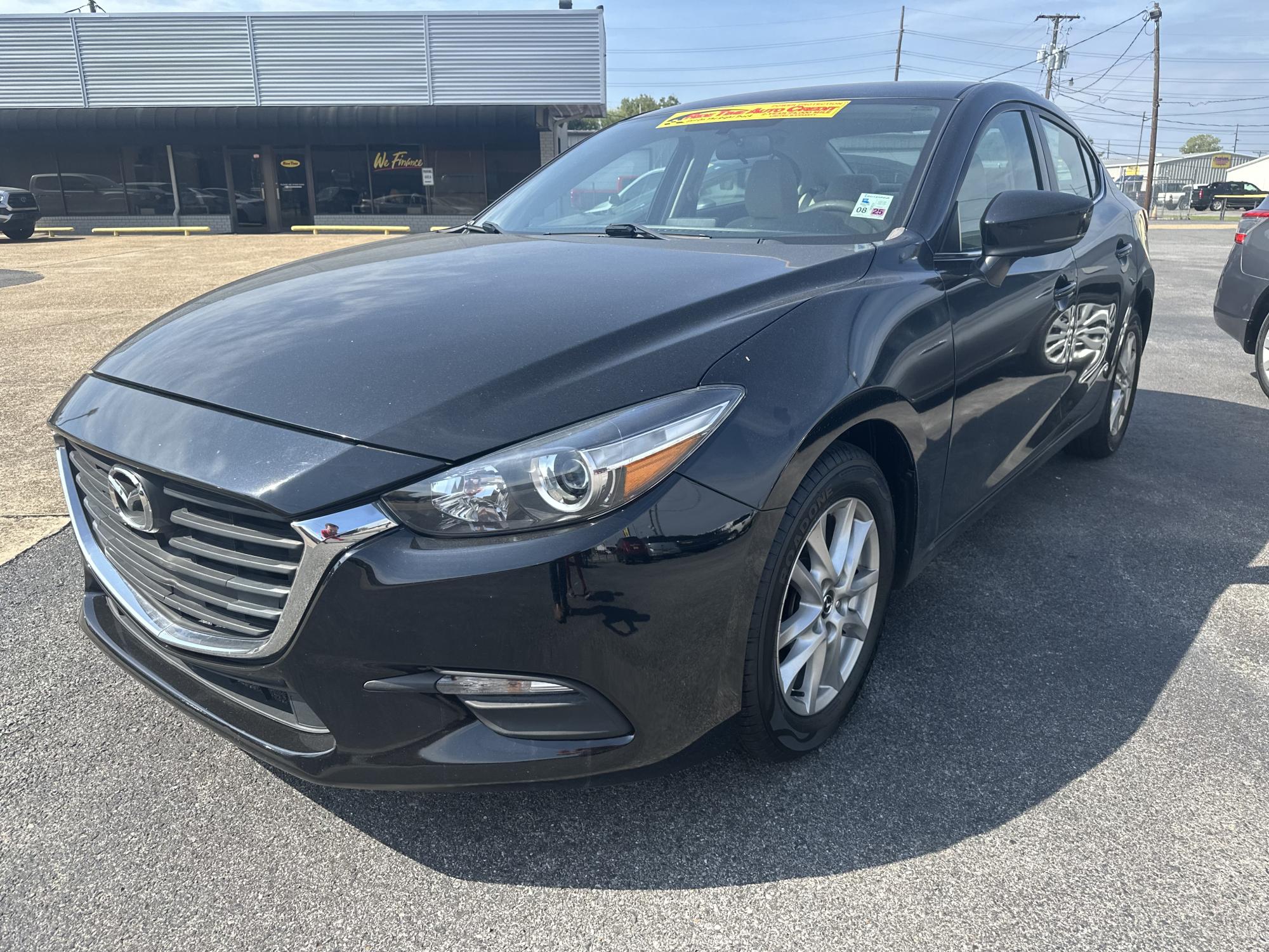 photo of 2017 Mazda MAZDA3 i Sport AT 4-Door