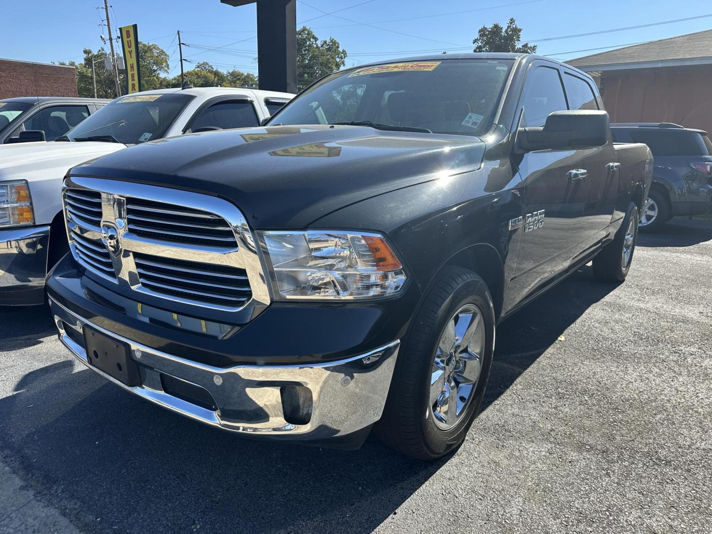 2017 RAM 1500 SLT Crew Cab LWB 2WD (1C6RR6TT1HS) with an 5.7L V8 OHV 16V engine, 8A transmission, located at 419 N 18th St., Monroe, LA, 71201, (318) 410-9250, 32.514370, -92.105133 - Photo#0