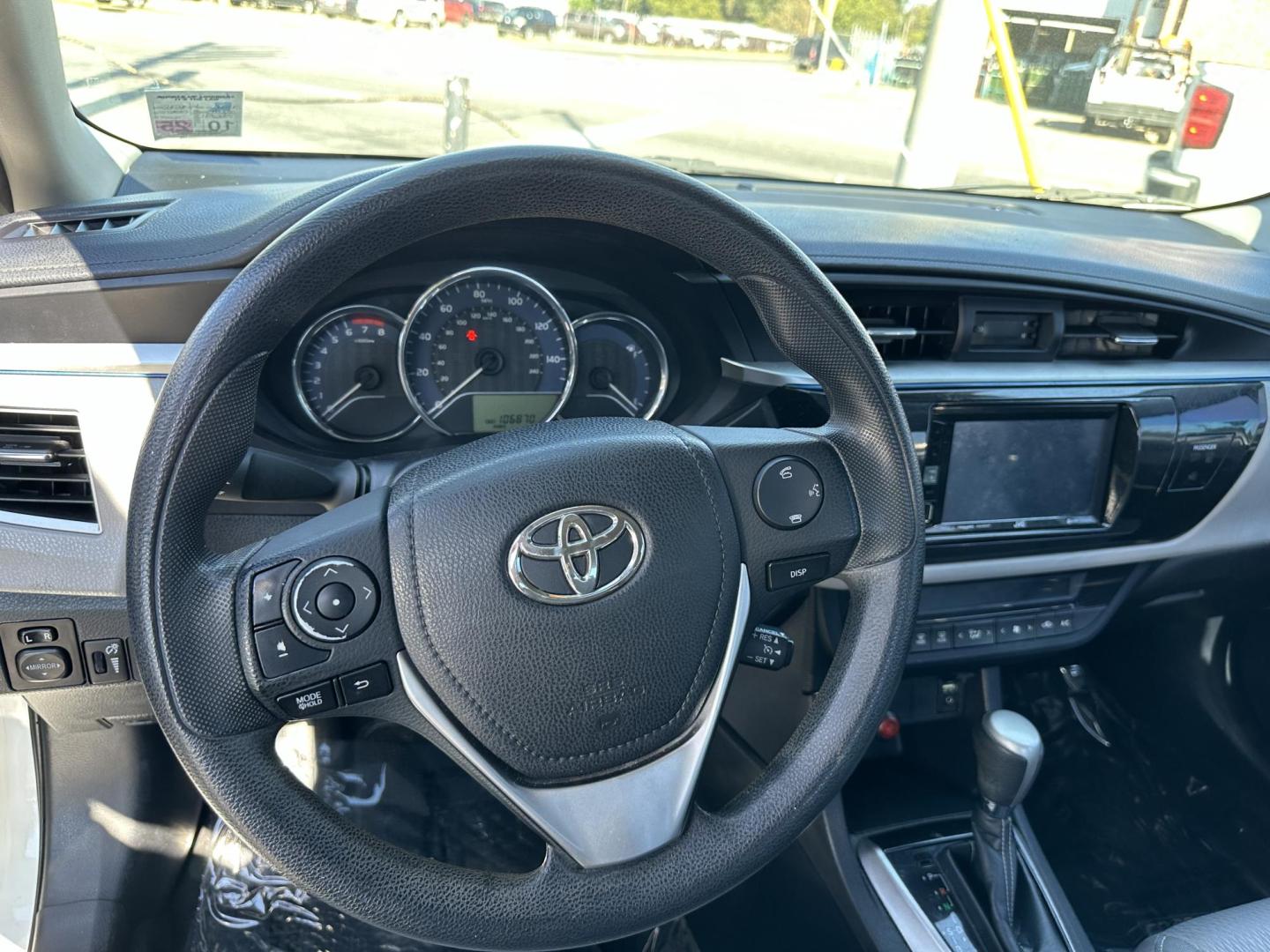 2014 Toyota Corolla L 4-Speed AT (2T1BURHE5EC) with an 1.8L L4 DOHC 16V engine, 4-Speed Automatic transmission, located at 419 N 18th St., Monroe, LA, 71201, (318) 410-9250, 32.514370, -92.105133 - Photo#2