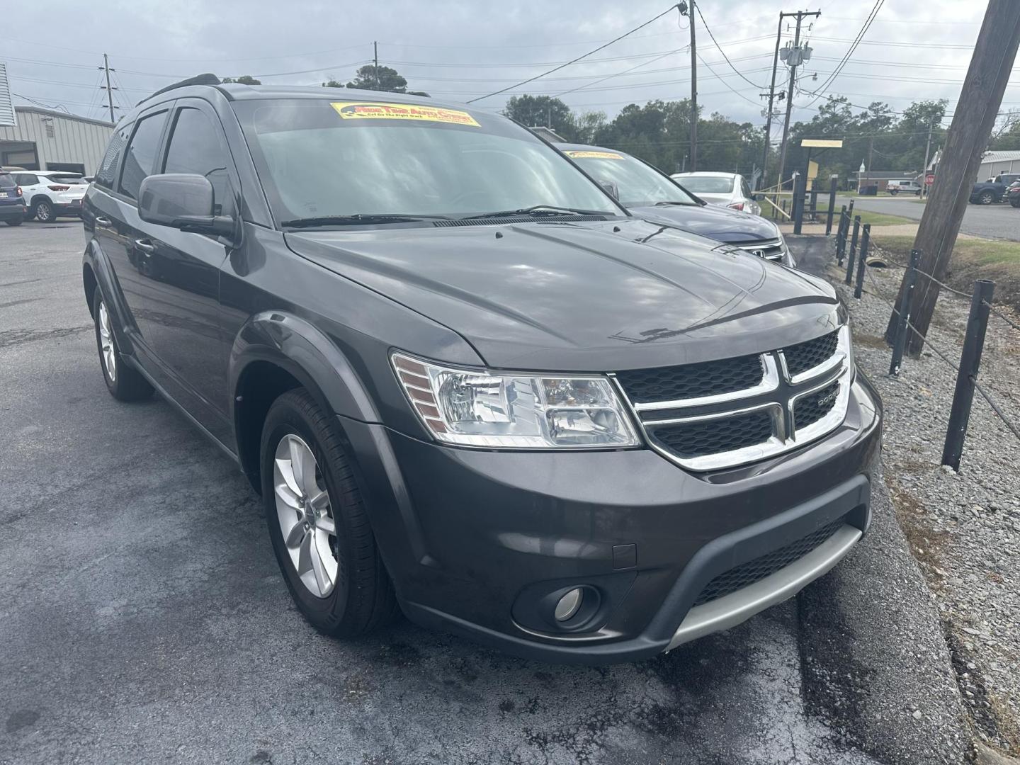 2017 Dodge Journey SXT (3C4PDCBBXHT) with an 2.4L L6 DOHC 16V engine, 4A transmission, located at 419 N 18th St., Monroe, LA, 71201, (318) 410-9250, 32.514370, -92.105133 - Photo#0