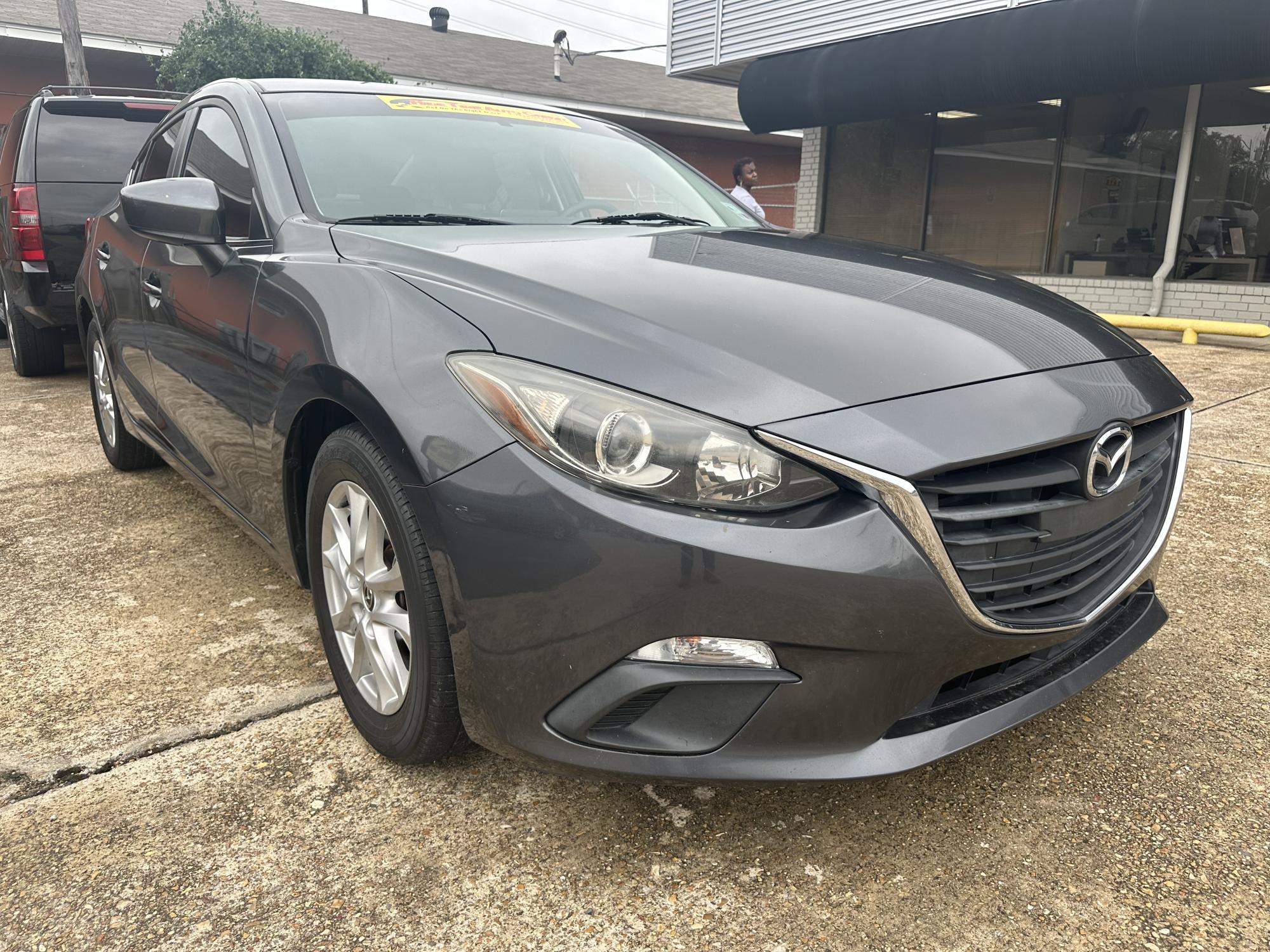 photo of 2014 Mazda MAZDA3 i Touring AT 4-Door