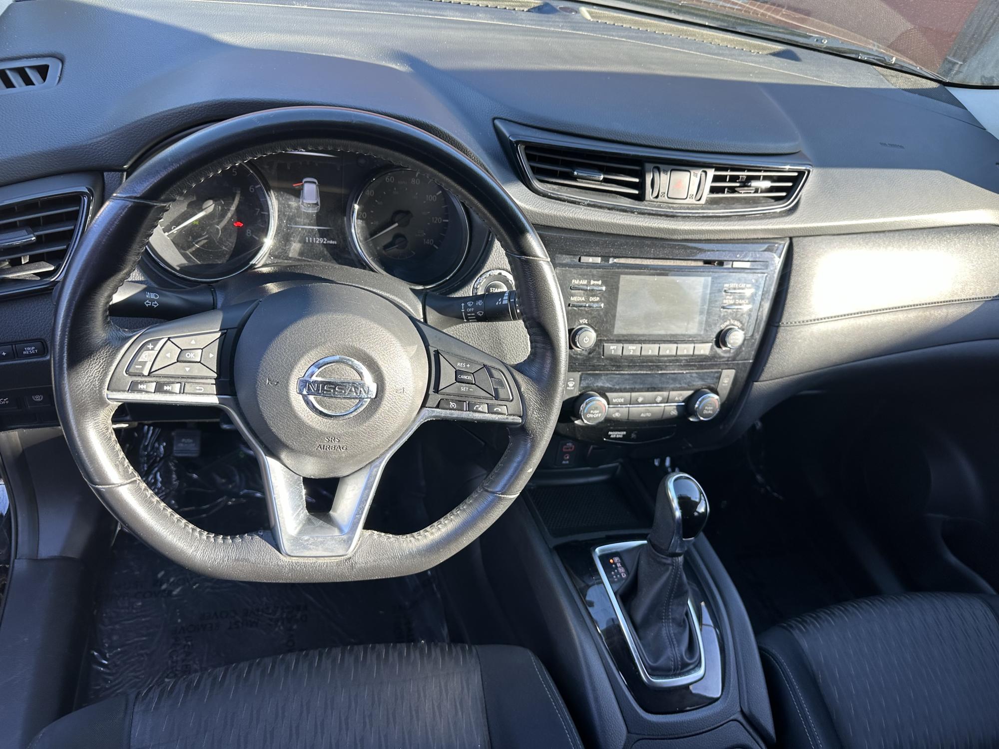 photo of 2017 Nissan Rogue SV 2WD