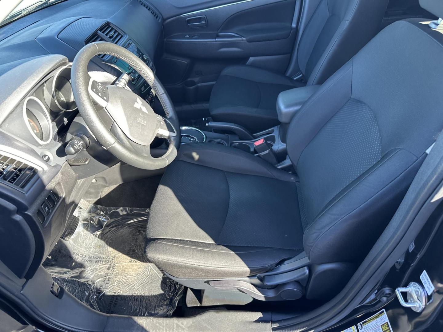 2015 Mitsubishi Outlander Sport ES 2WD (4A4AP3AU2FE) with an 2.0L L4 DOHC 16V engine, Continuously Variable Transmission transmission, located at 419 N 18th St., Monroe, LA, 71201, (318) 410-9250, 32.514370, -92.105133 - Photo#2