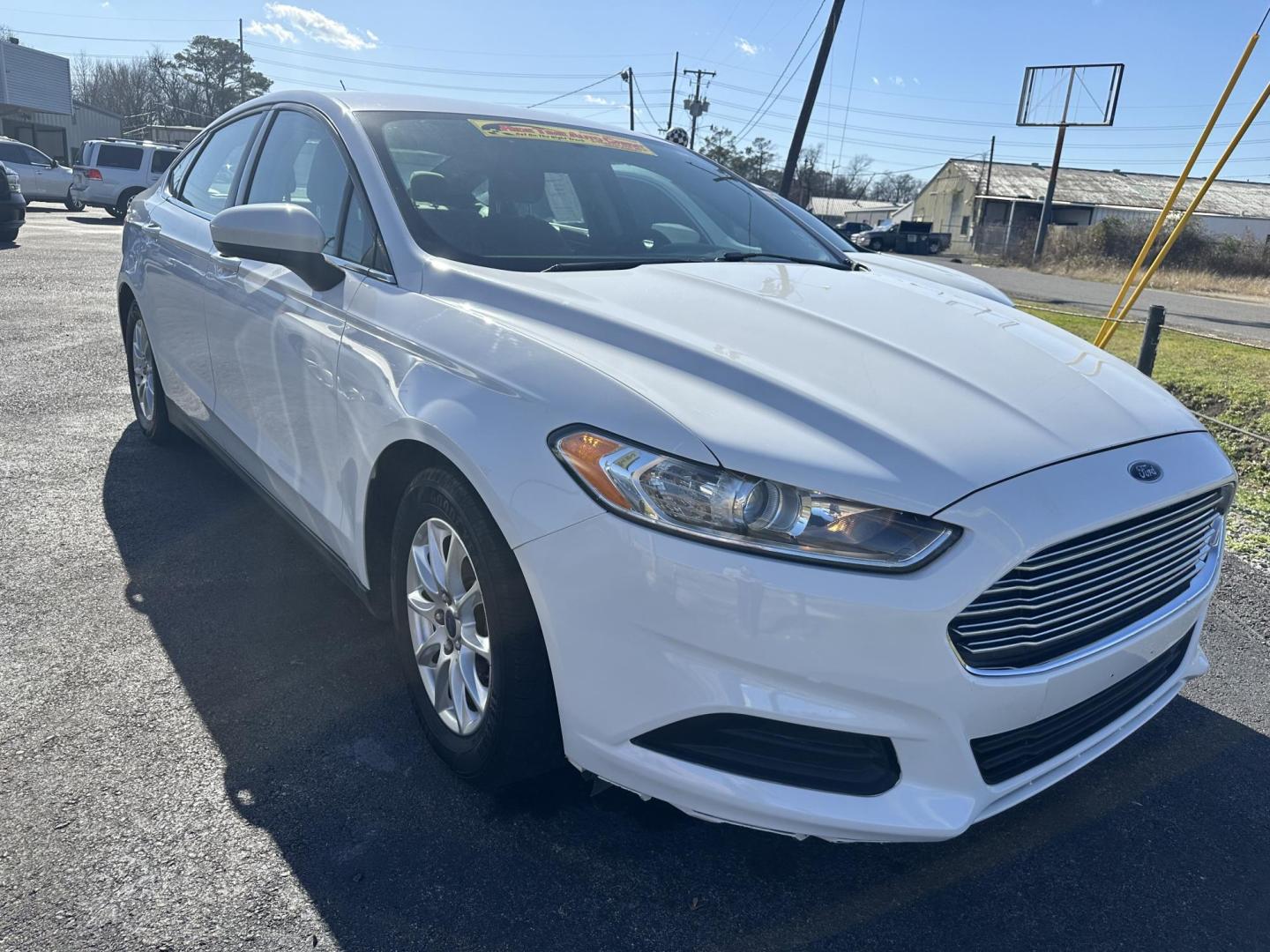 2015 Ford Fusion S (1FA6P0G73F5) with an 2.5L L4 DOHC 16V engine, located at 419 N 18th St., Monroe, LA, 71201, (318) 410-9250, 32.514370, -92.105133 - Photo#0