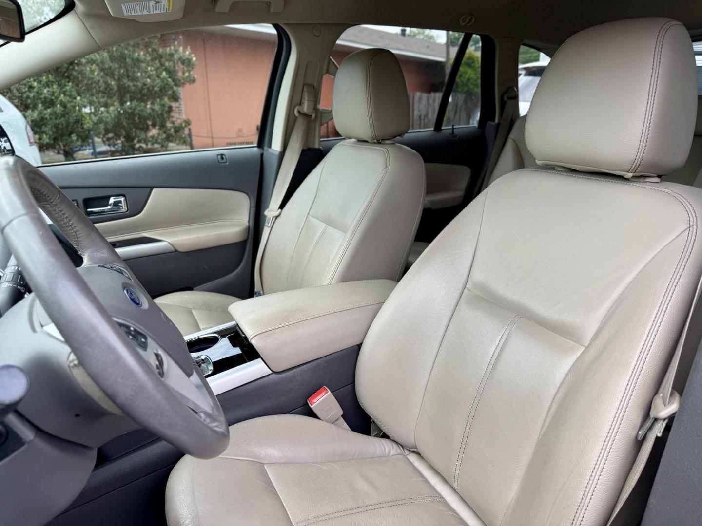 2013 Ford Edge Limited FWD (2FMDK3KCXDB) with an 3.5L V6 DOHC 24V engine, 6-Speed Automatic transmission, located at 419 N 18th St., Monroe, LA, 71201, (318) 410-9250, 32.514370, -92.105133 - Photo#3